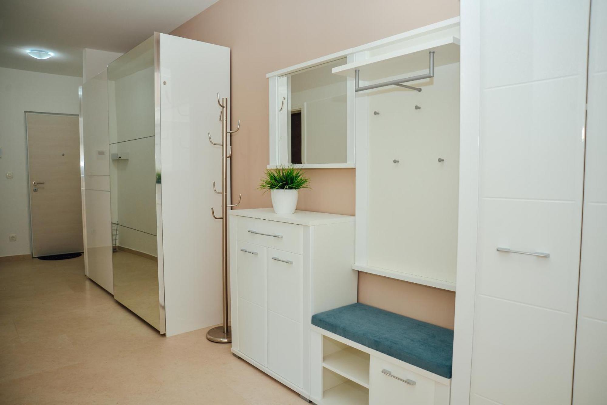 Sea View Apartment For 4 Kotor Exterior photo