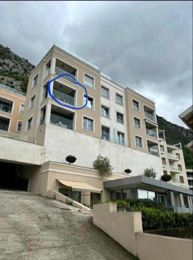 Sea View Apartment For 4 Kotor Exterior photo